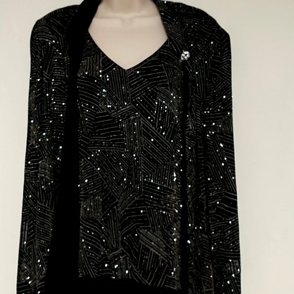 R&M Richard  Lycra blouse long sleeve size 18 - Picture 3 of 12